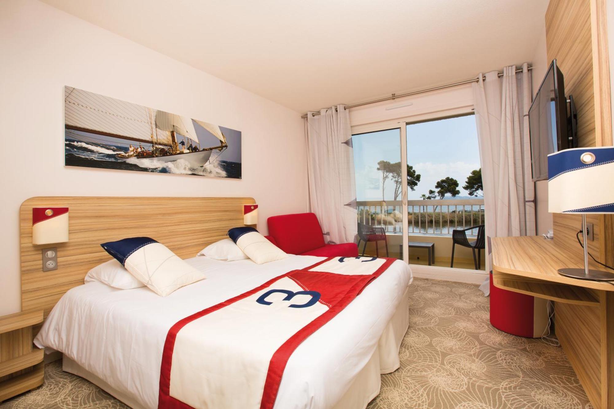Deluxe Triple Room,735814378:JPEG